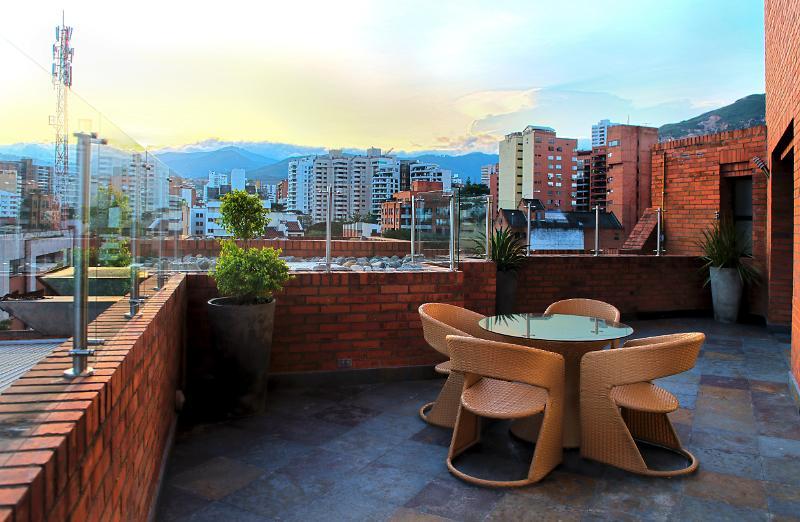 Hotel Dann Carlton Кали Экстерьер фото