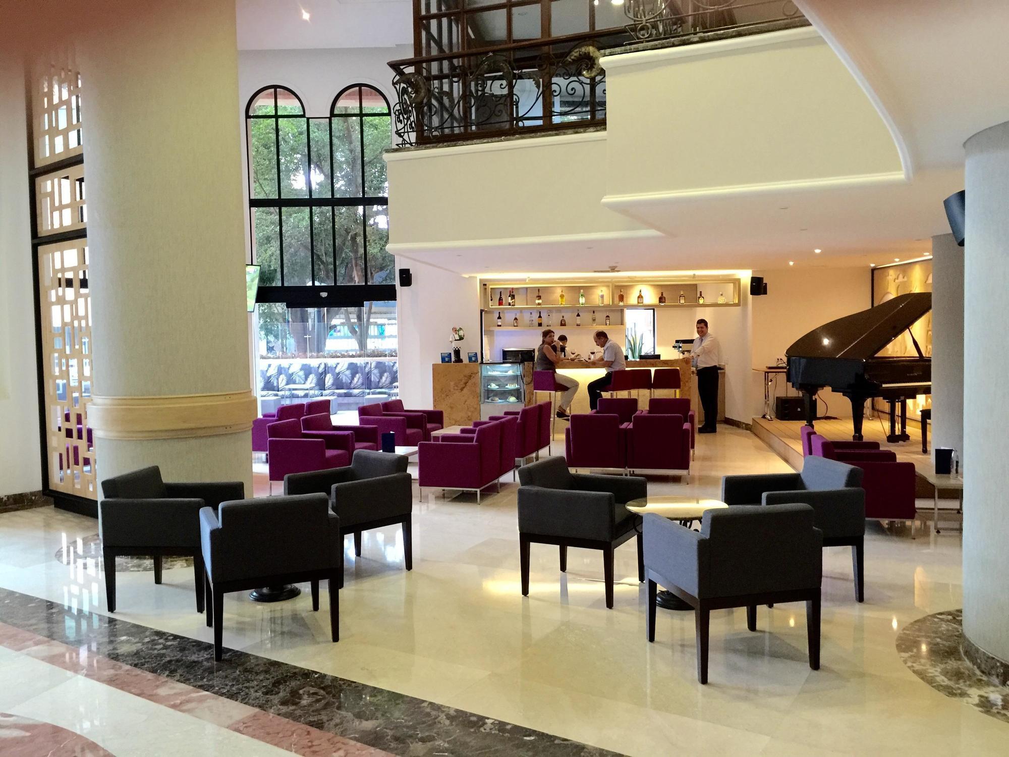 Hotel Dann Carlton Кали Экстерьер фото