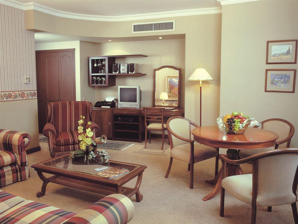 Hotel Dann Carlton Кали Номер фото